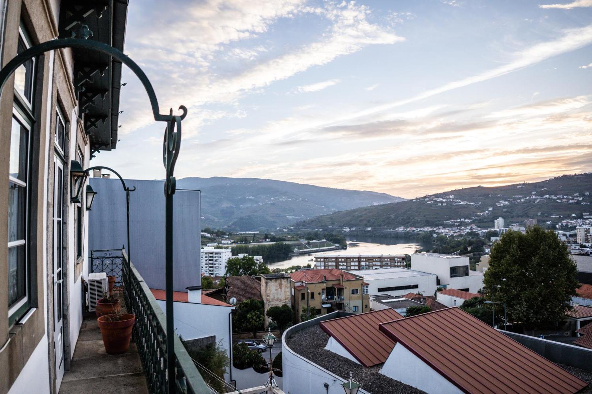 Douro D'Heart - Regua Guesthouse - Casa Completa Пезу-да-Регуа Екстер'єр фото